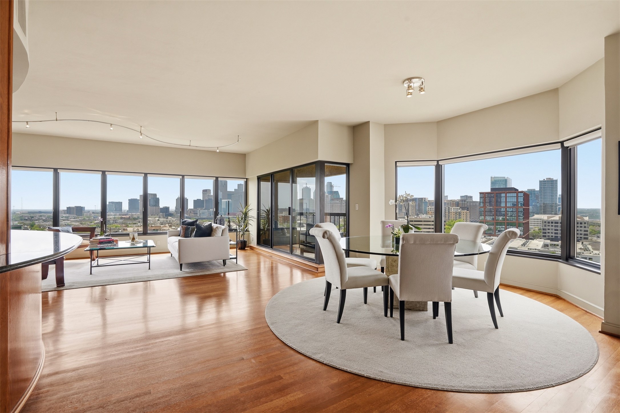 3030 Mckinney Avenue Dallas TX 75204