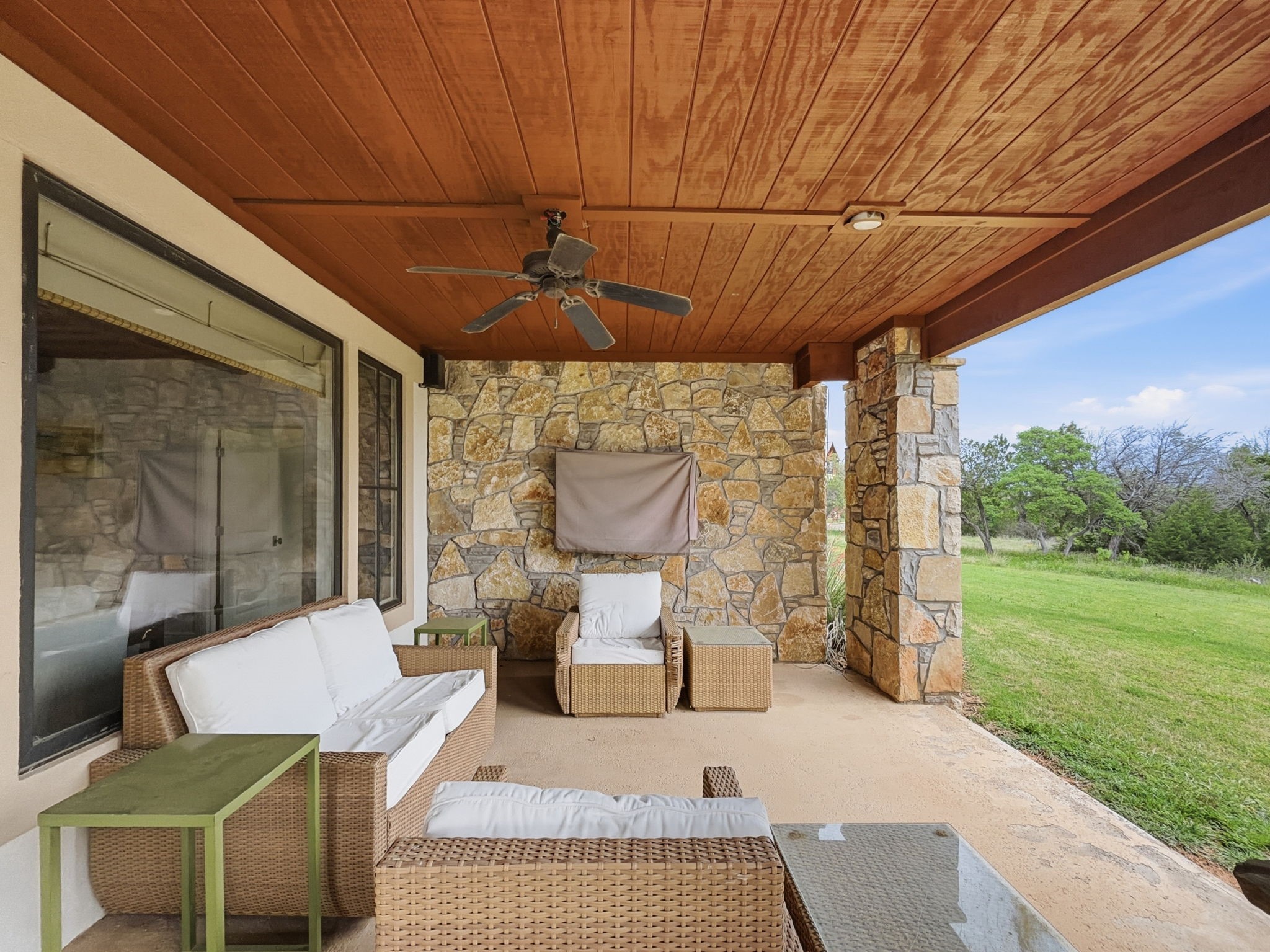 2033 Harbor Way Graford TX 76449