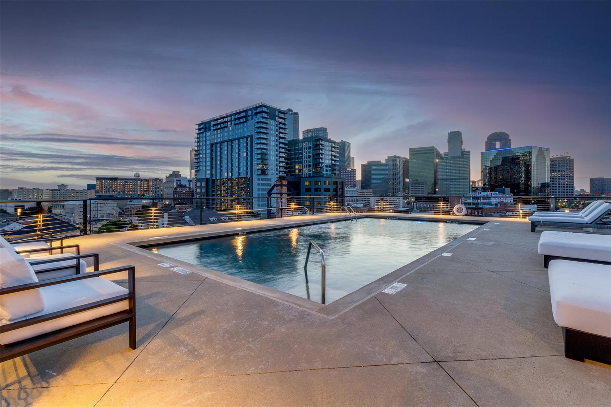 2220 Canton Street Dallas TX 75201