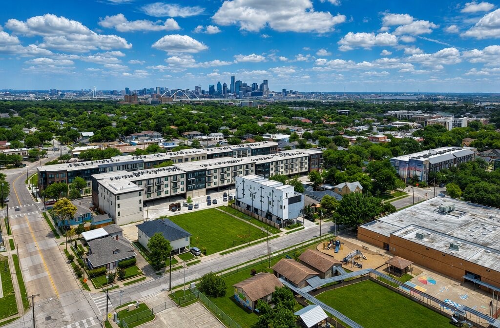 521 Melba Street Dallas TX 75208