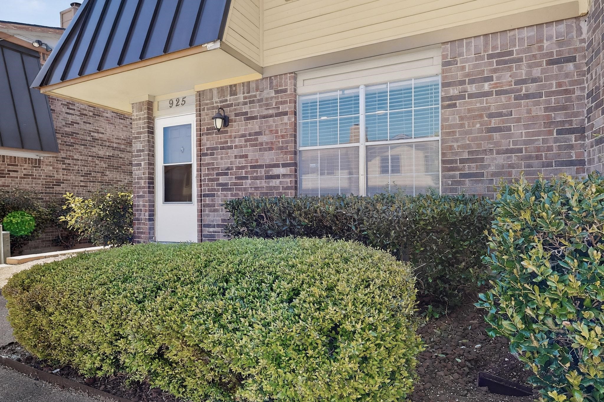 925 Cedar Terrace Cedar Hill TX 75104