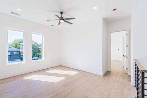 4319 Sylvester Street Dallas TX 75219