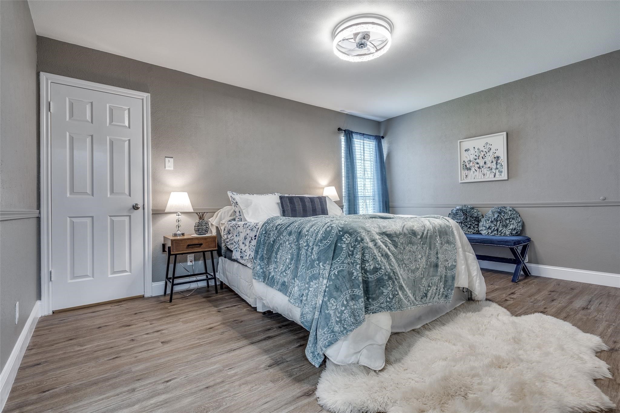 16301 Ledgemont Lane Addison TX 75001