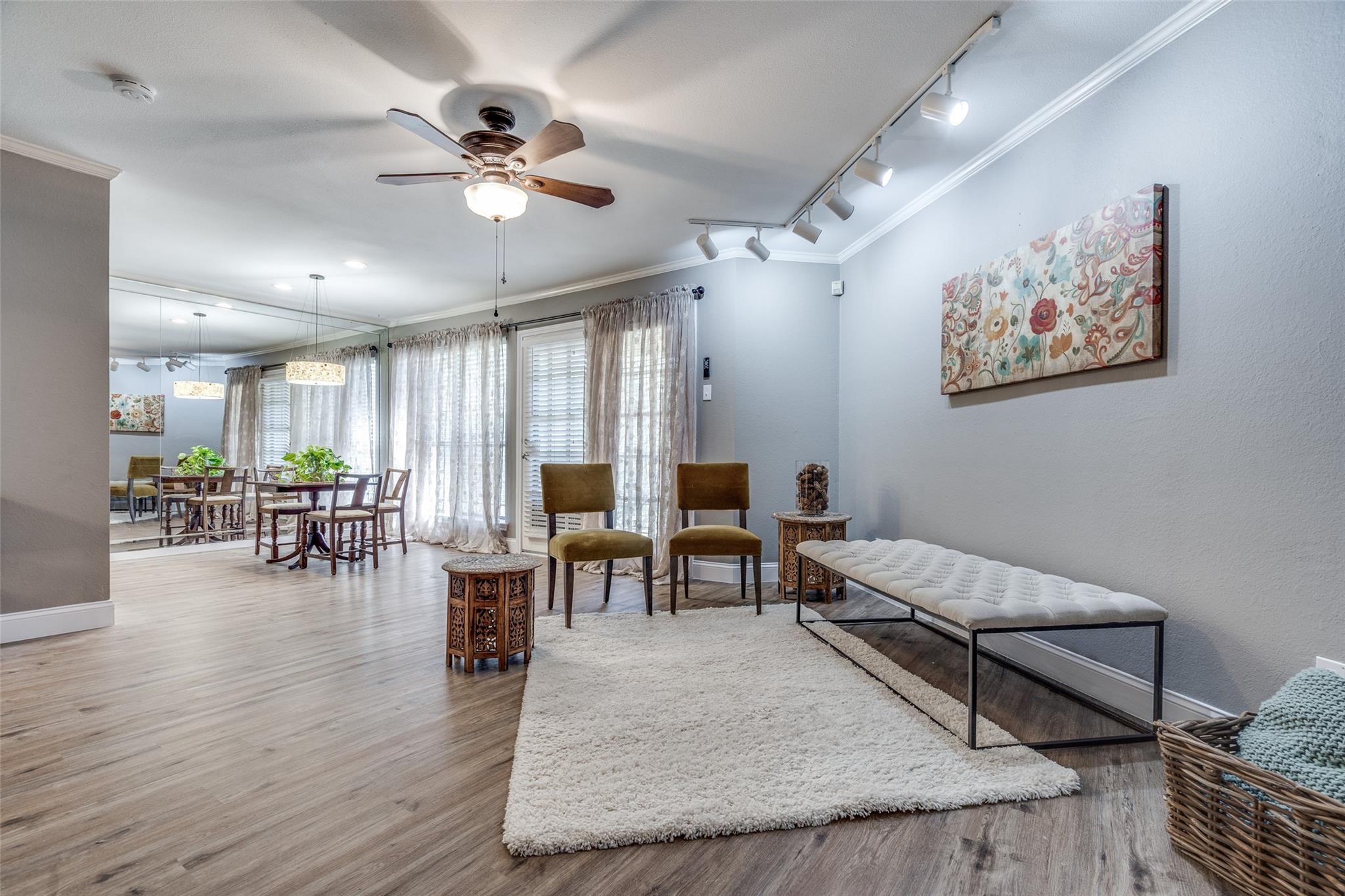 16301 Ledgemont Lane Addison TX 75001