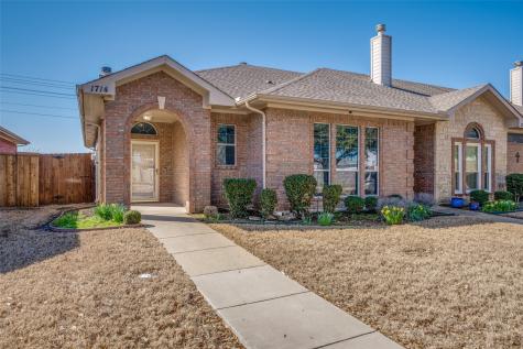1714 Poinsettia Boulevard Denton TX 76208