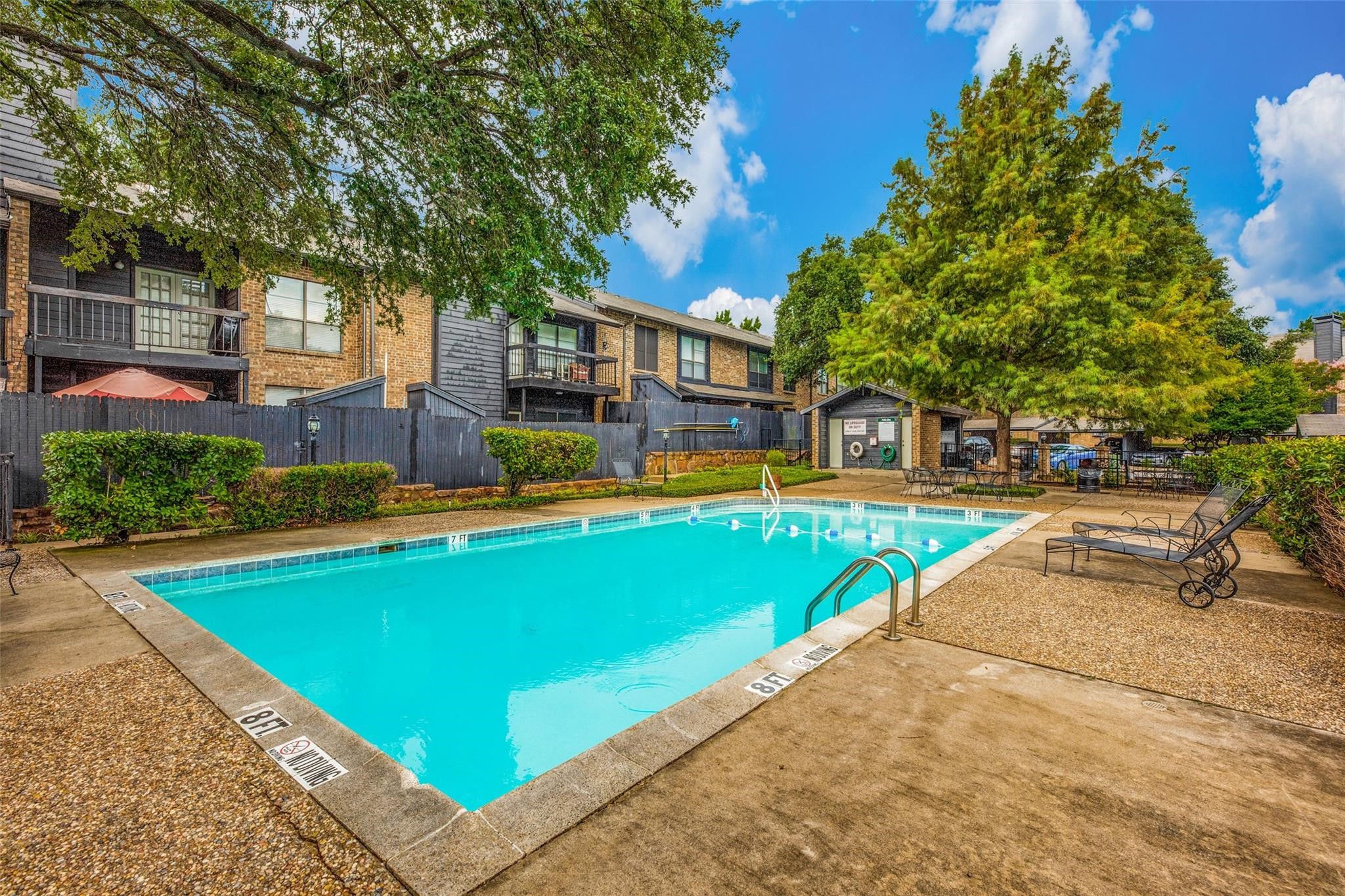 7525 Holly Hill Drive Dallas TX 75231