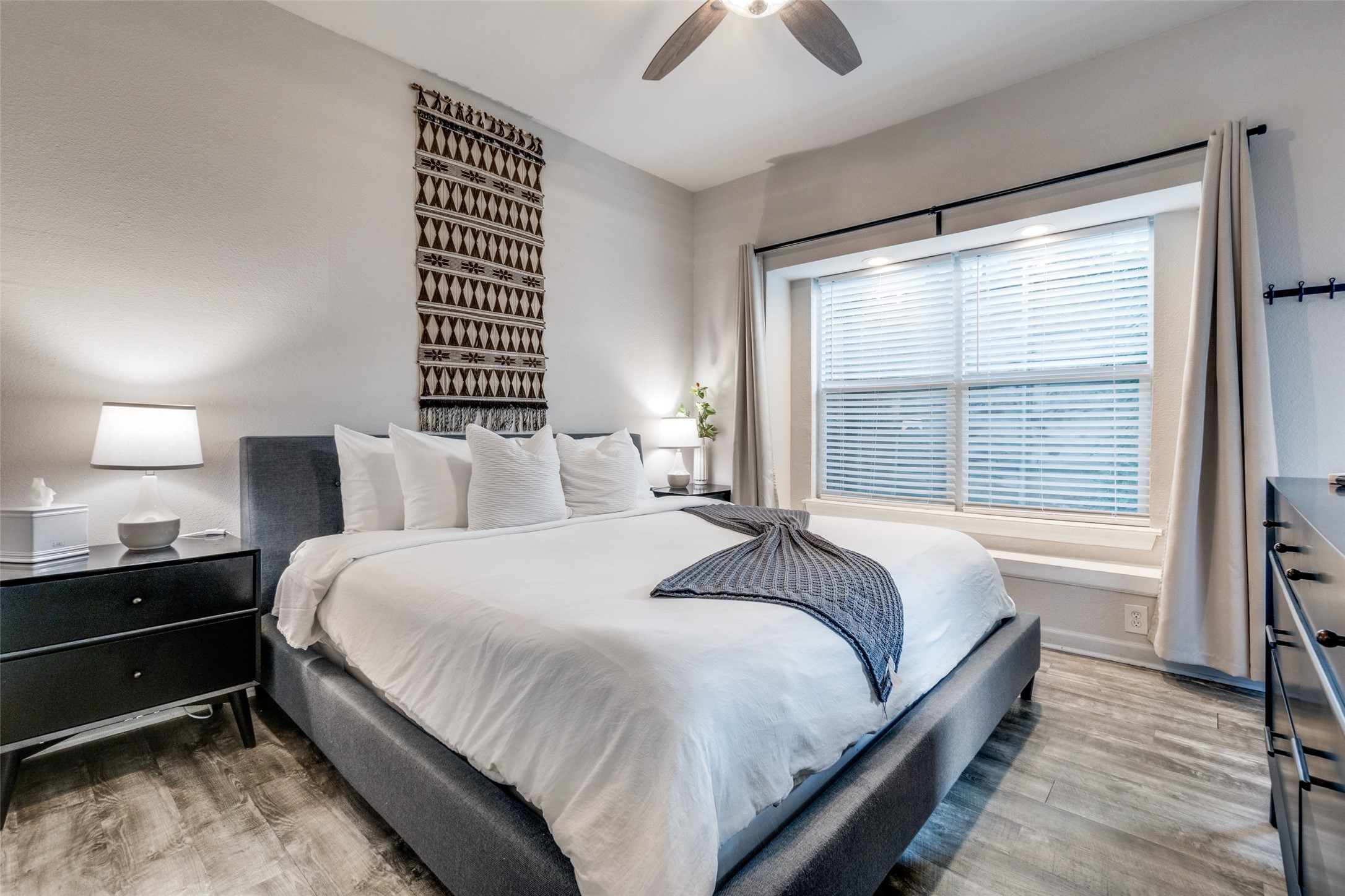 5963 Ross Avenue Dallas TX 75206