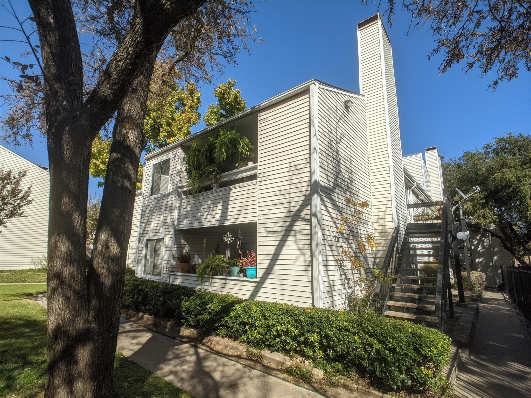 7431 Holly Hill Drive Dallas TX 75231