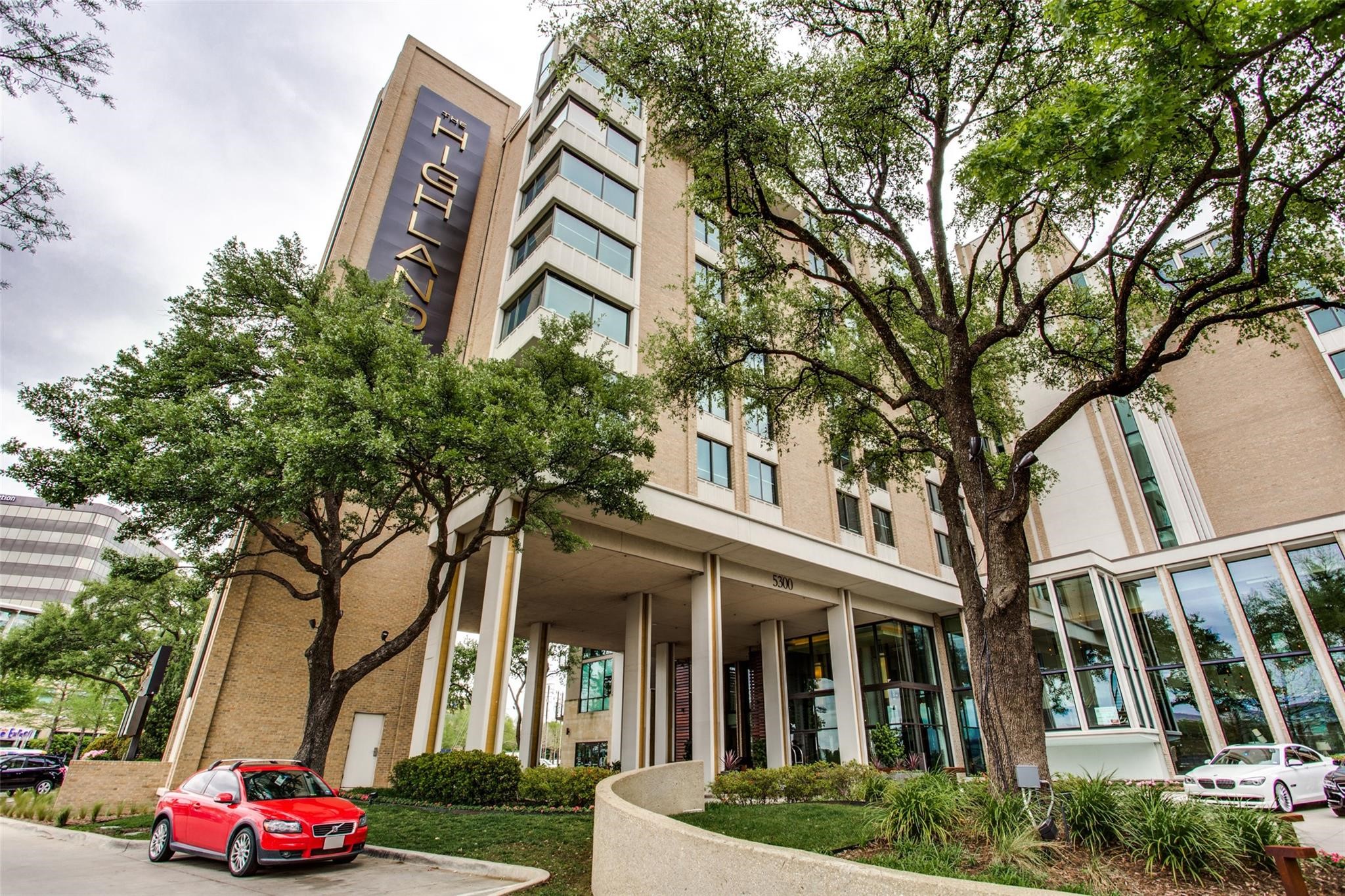 5656 N Central Expressway Dallas TX 75206