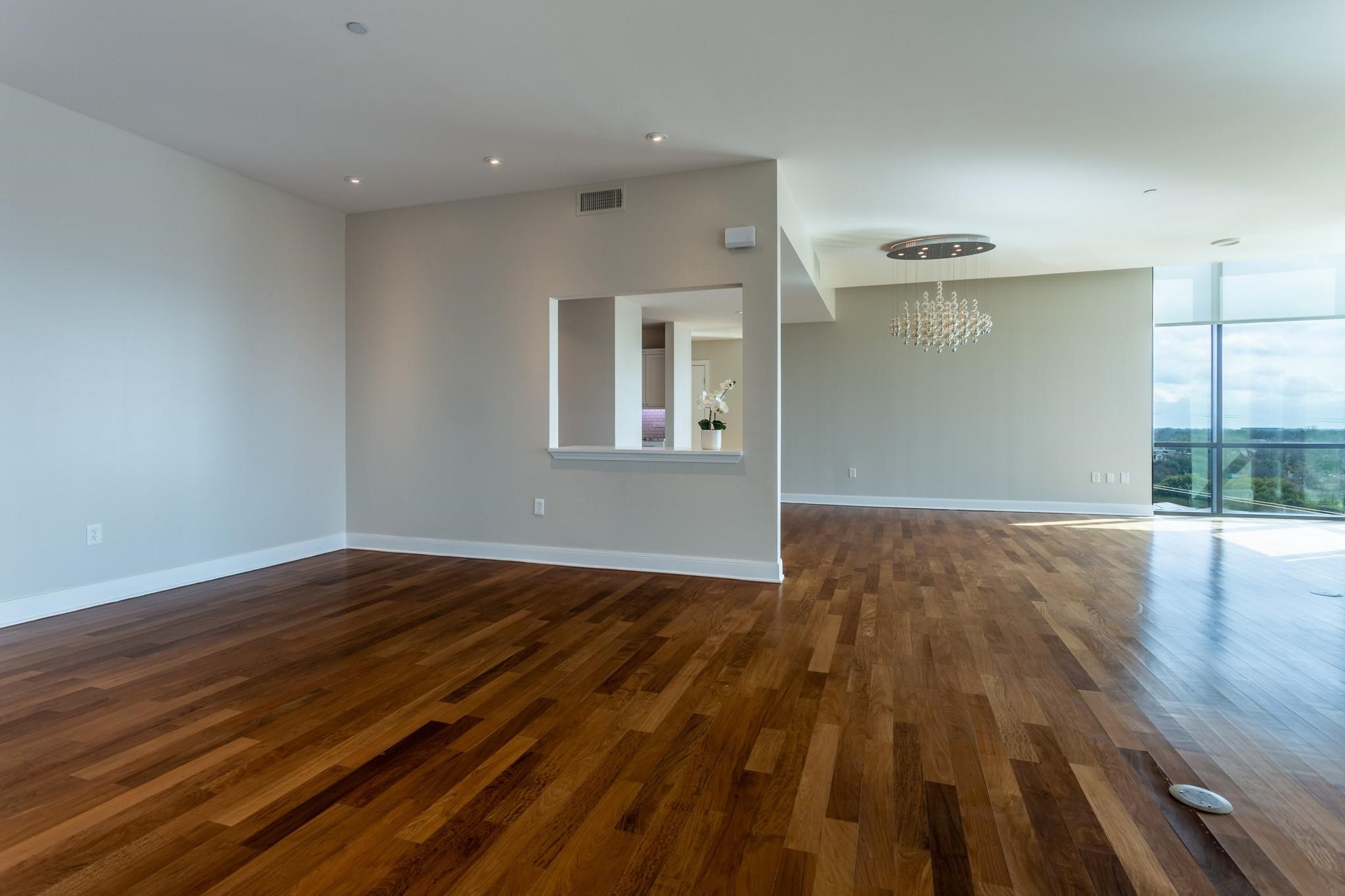5656 N Central Expressway Dallas TX 75206