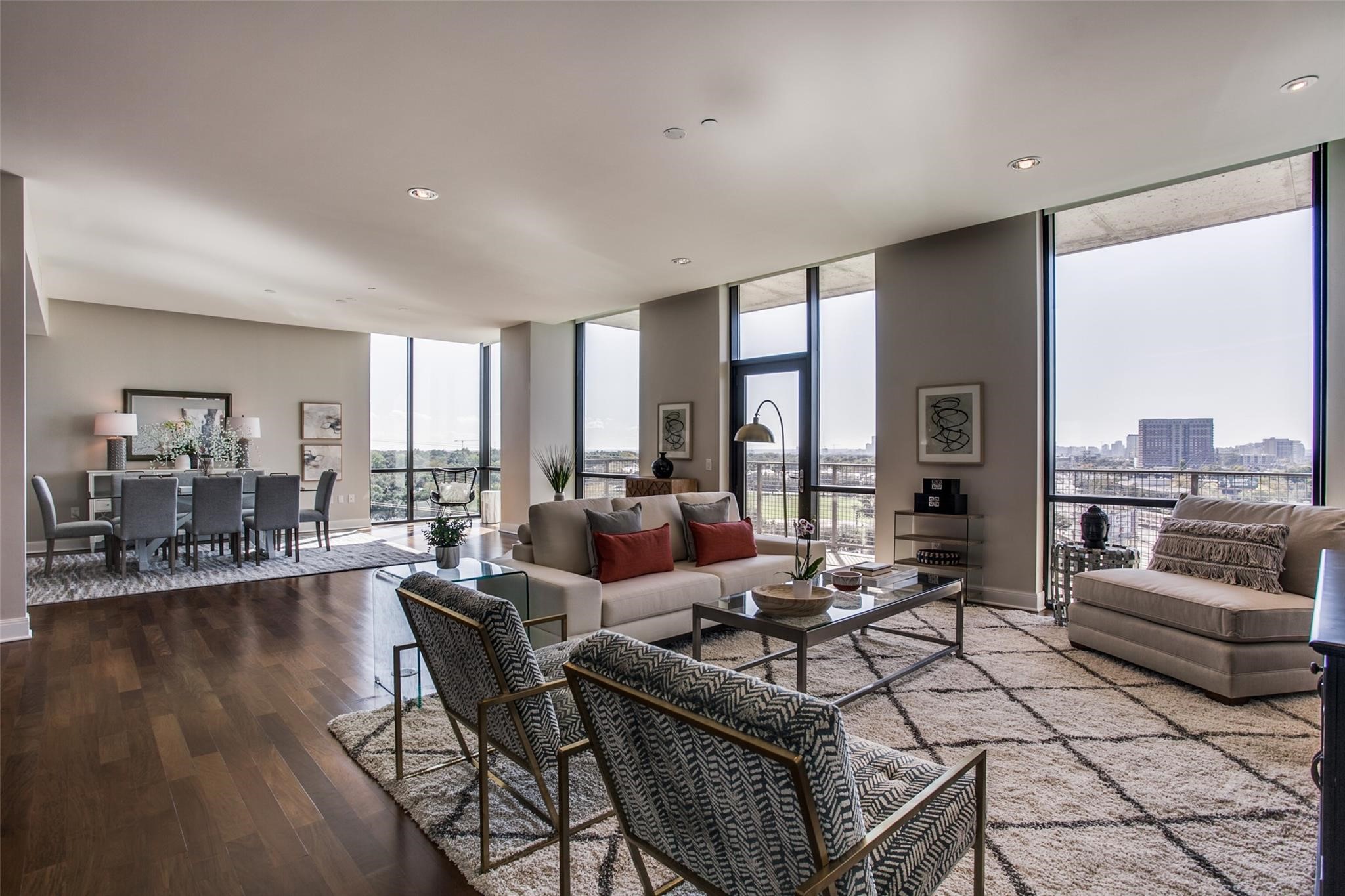 5656 N Central Expressway Dallas TX 75206