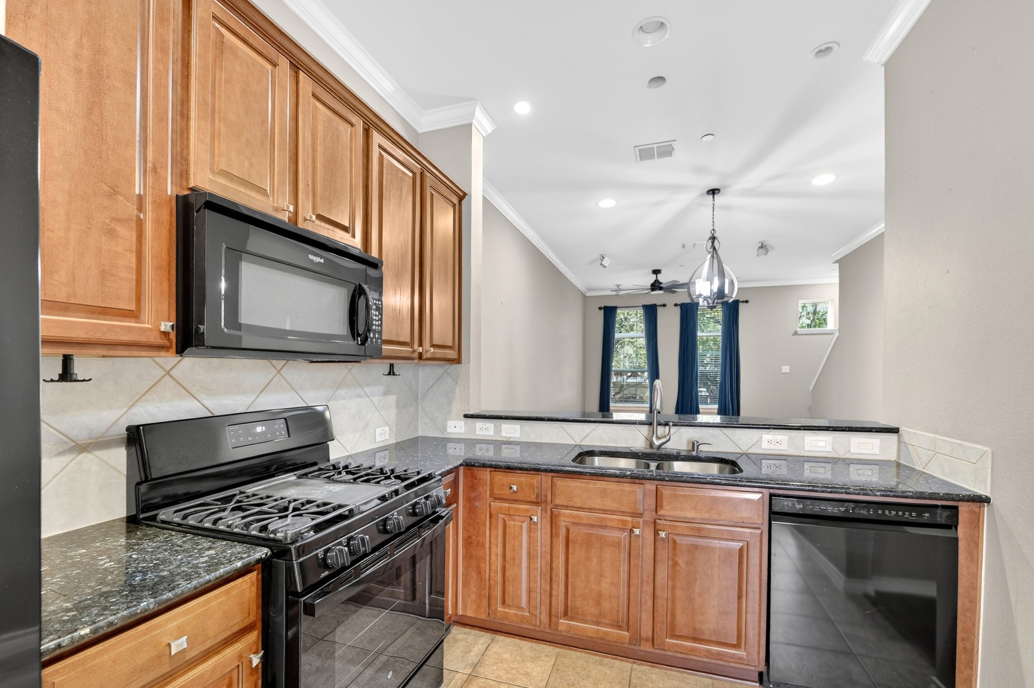 5026 Calloway Drive Addison TX 75001