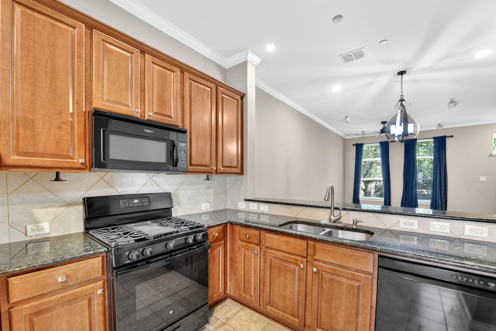 5026 Calloway Drive Addison TX 75001