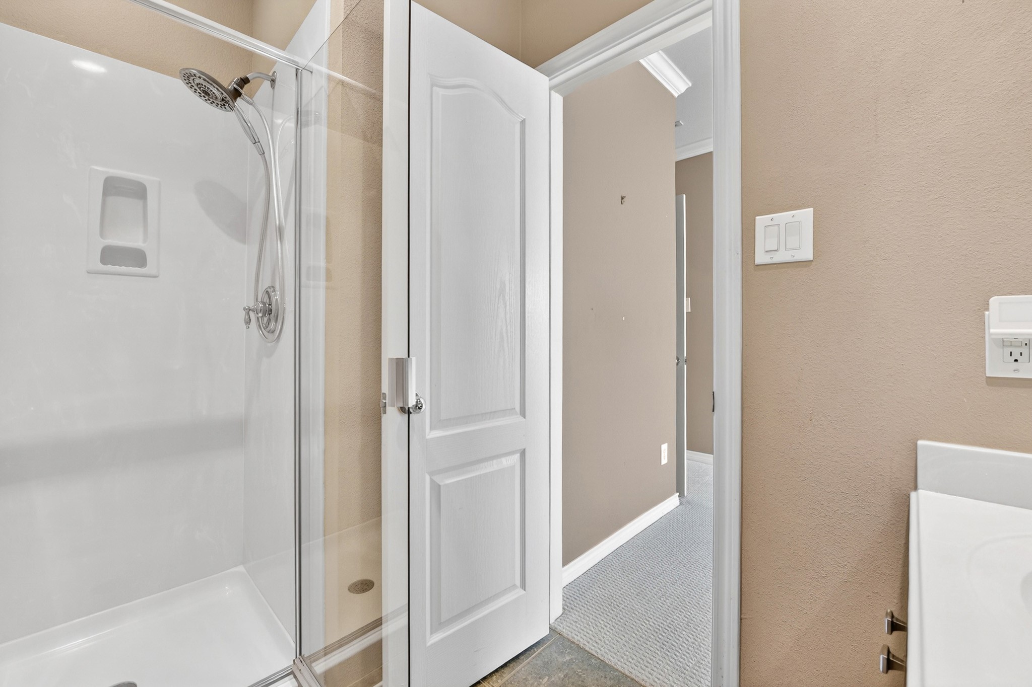 5026 Calloway Drive Addison TX 75001