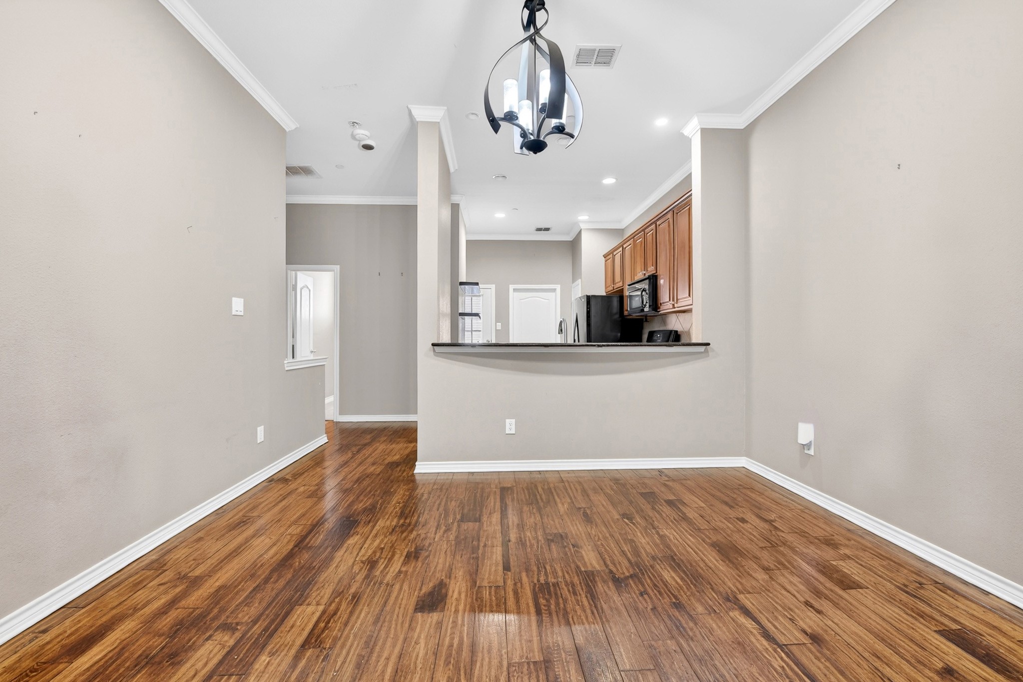 5026 Calloway Drive Addison TX 75001