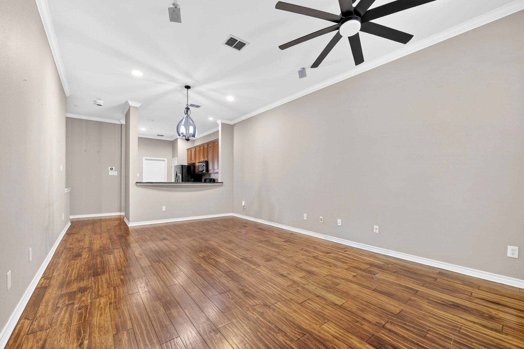 5026 Calloway Drive Addison TX 75001