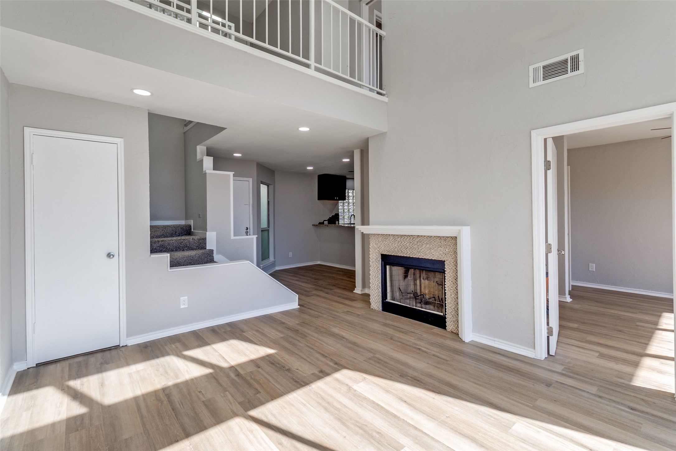 4221 Cole Avenue Dallas TX 75205
