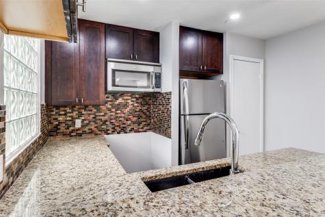 4221 Cole Avenue Dallas TX 75205
