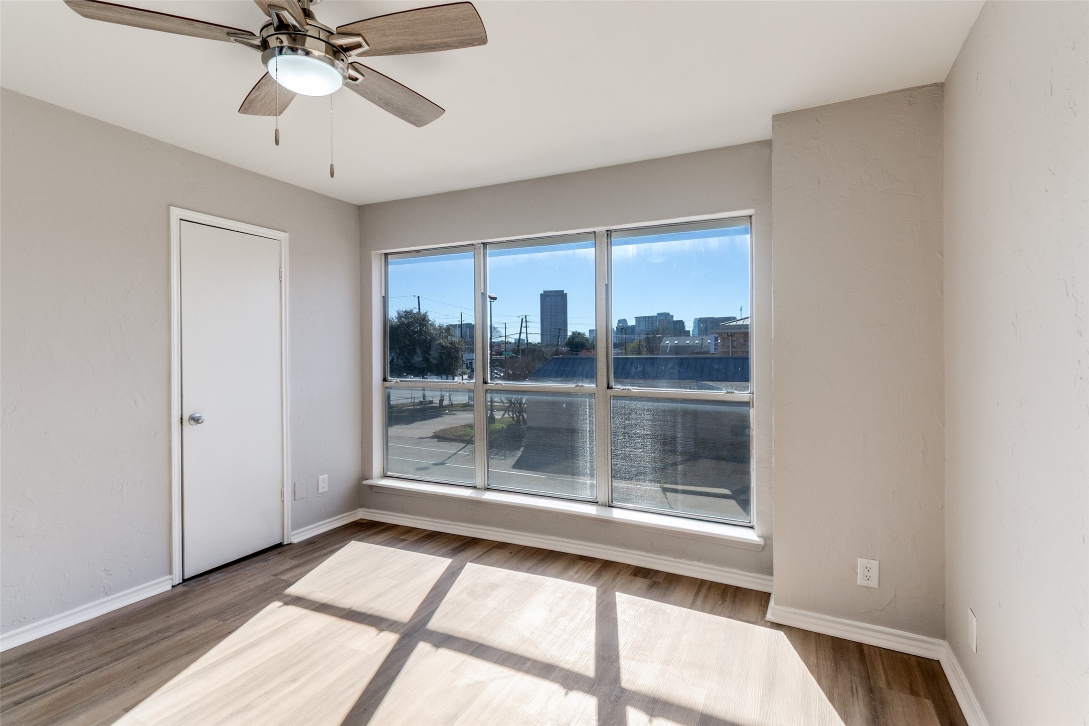 4221 Cole Avenue Dallas TX 75205
