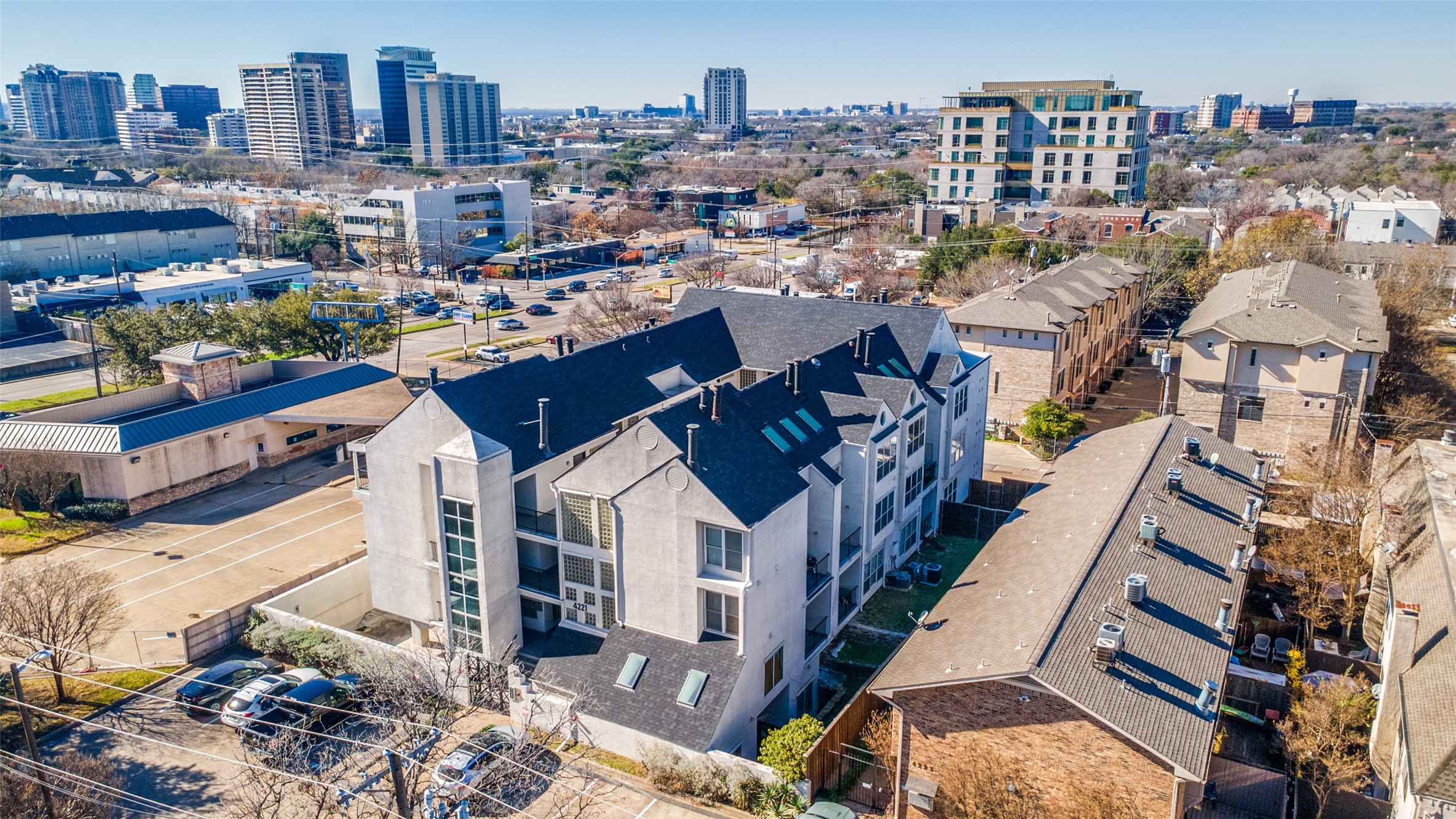 4221 Cole Avenue Dallas TX 75205