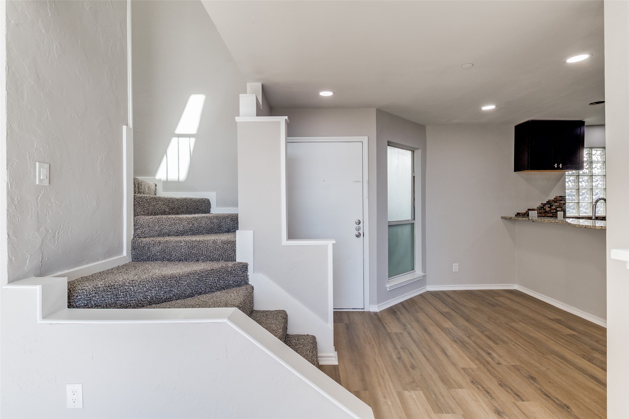 4221 Cole Avenue Dallas TX 75205