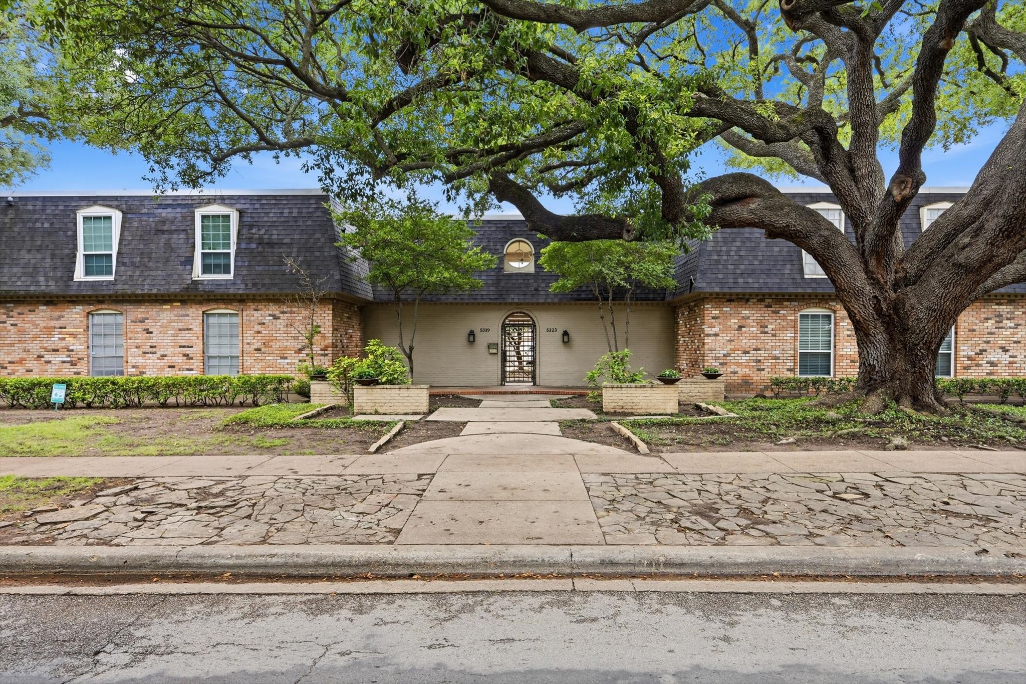5323 Fleetwood Oaks Avenue Dallas TX 75235