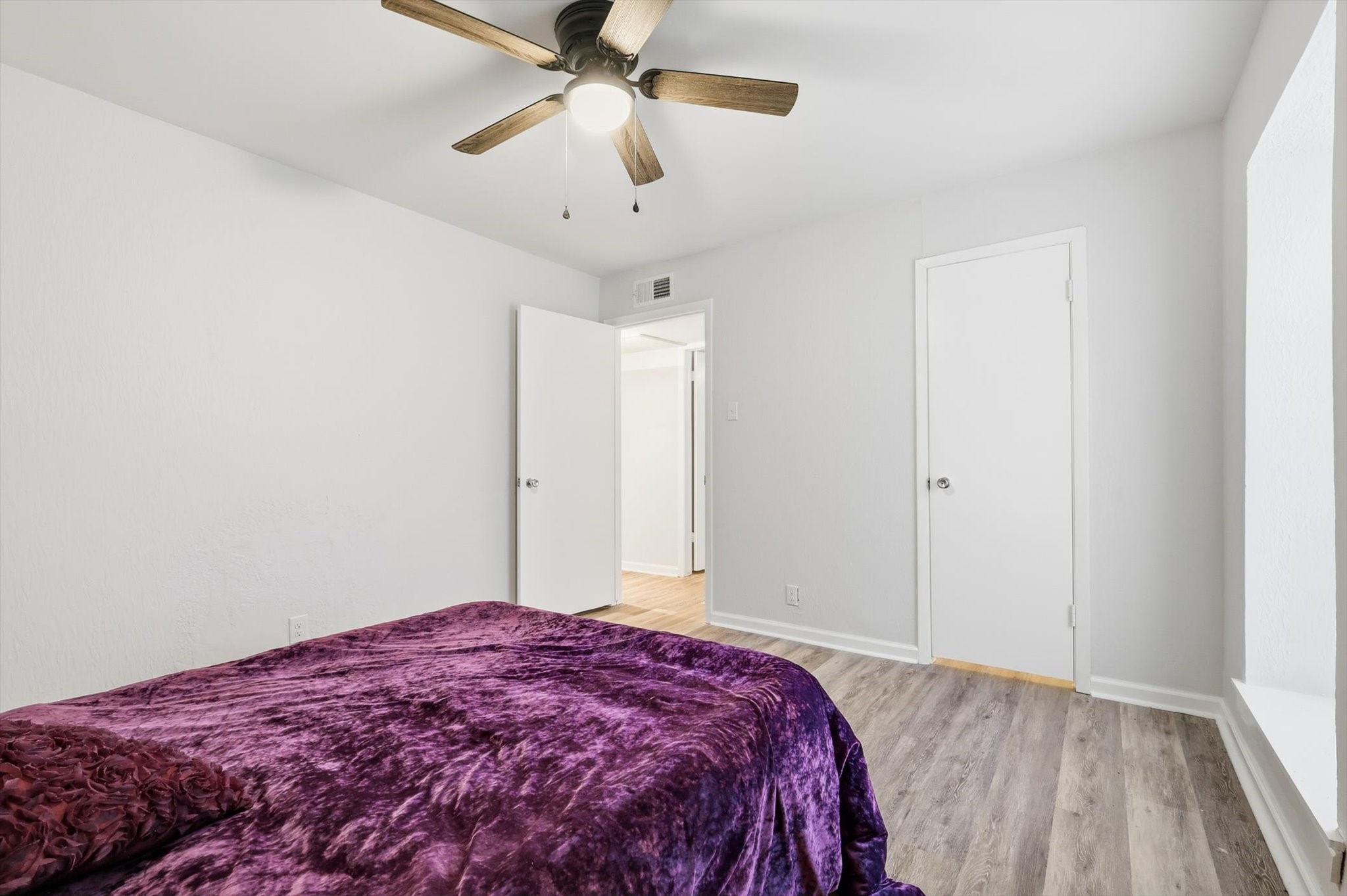 5323 Fleetwood Oaks Avenue Dallas TX 75235