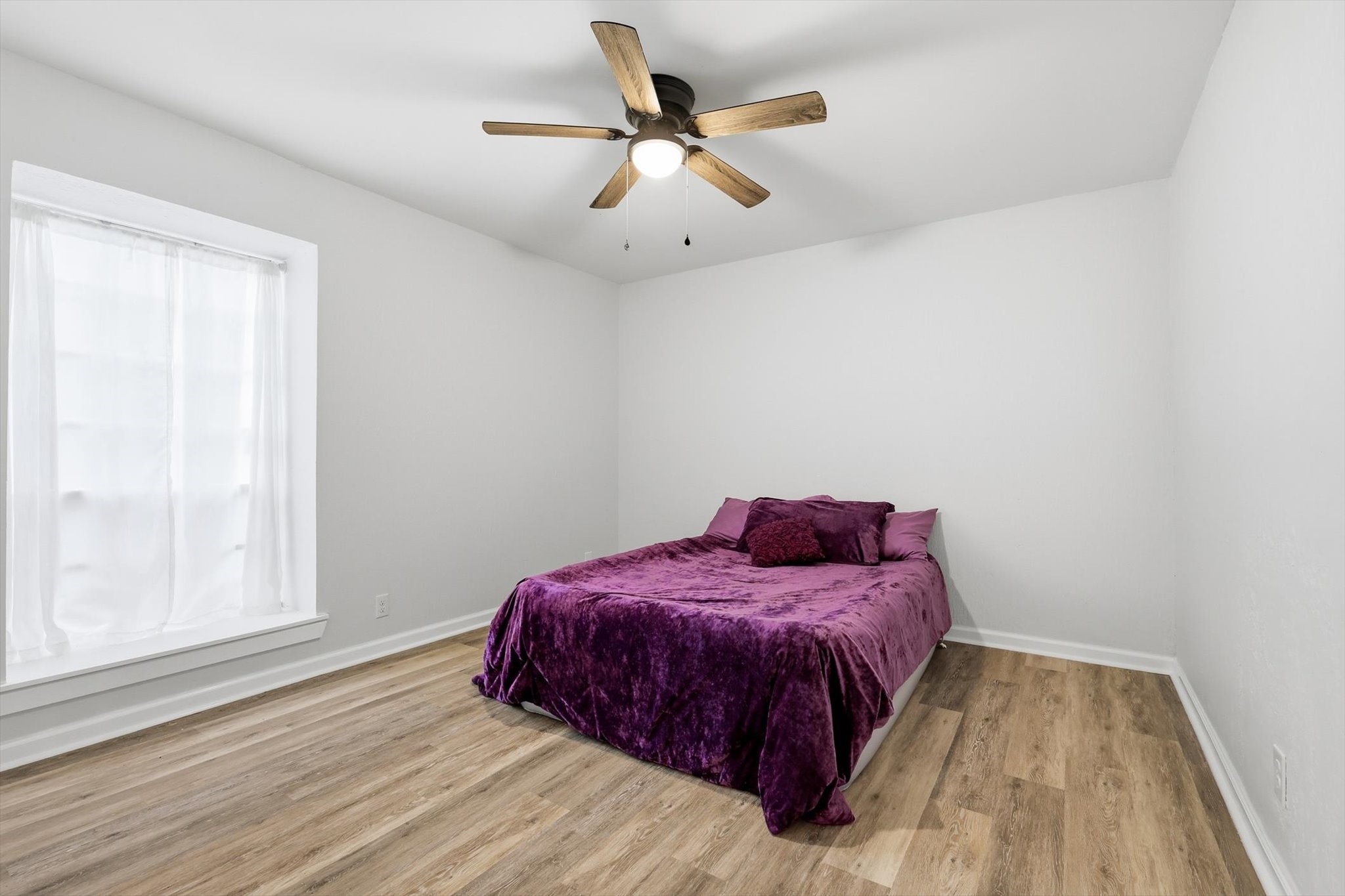 5323 Fleetwood Oaks Avenue Dallas TX 75235