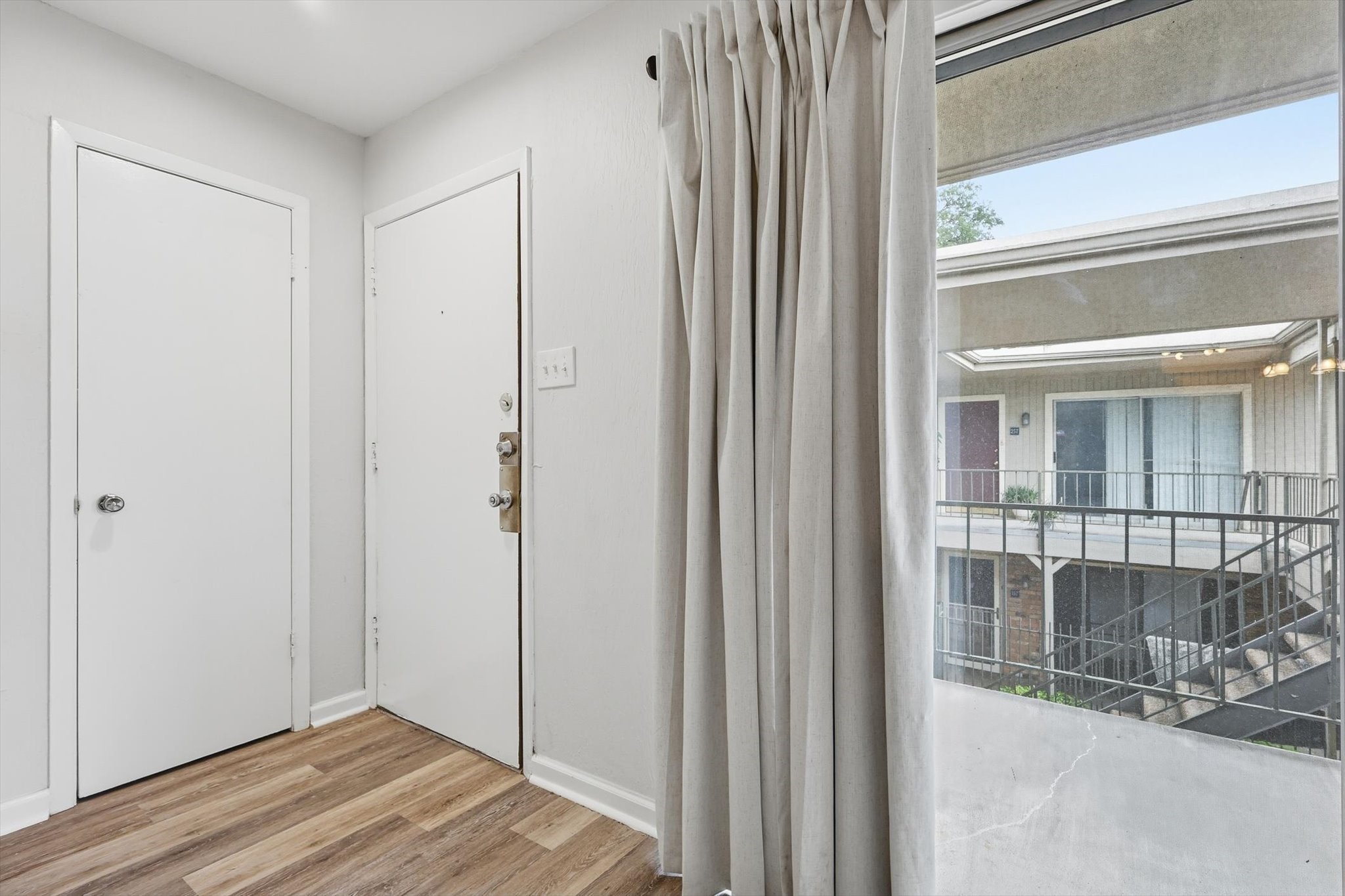 5323 Fleetwood Oaks Avenue Dallas TX 75235