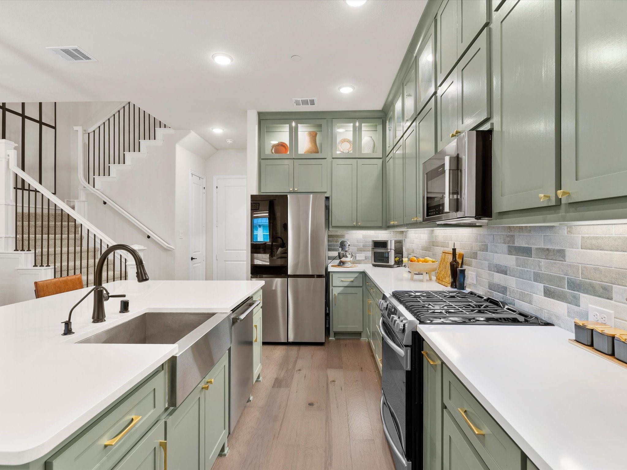 1888 Melinda Lane Farmers Branch TX 75234