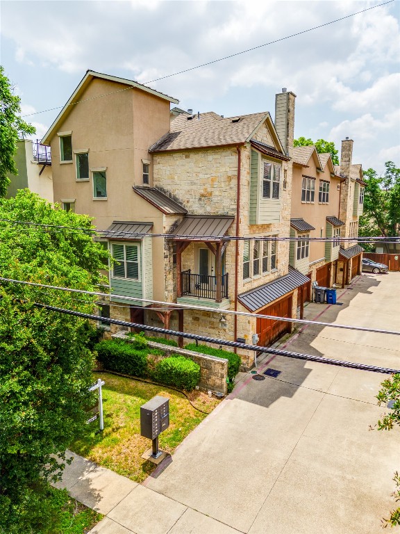 1726 Lewis Court Dallas TX 75206