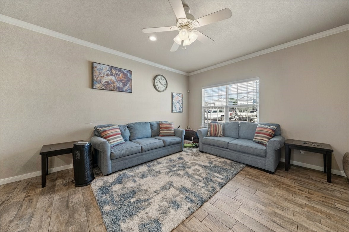 713 Park Street Mcgregor TX 76657