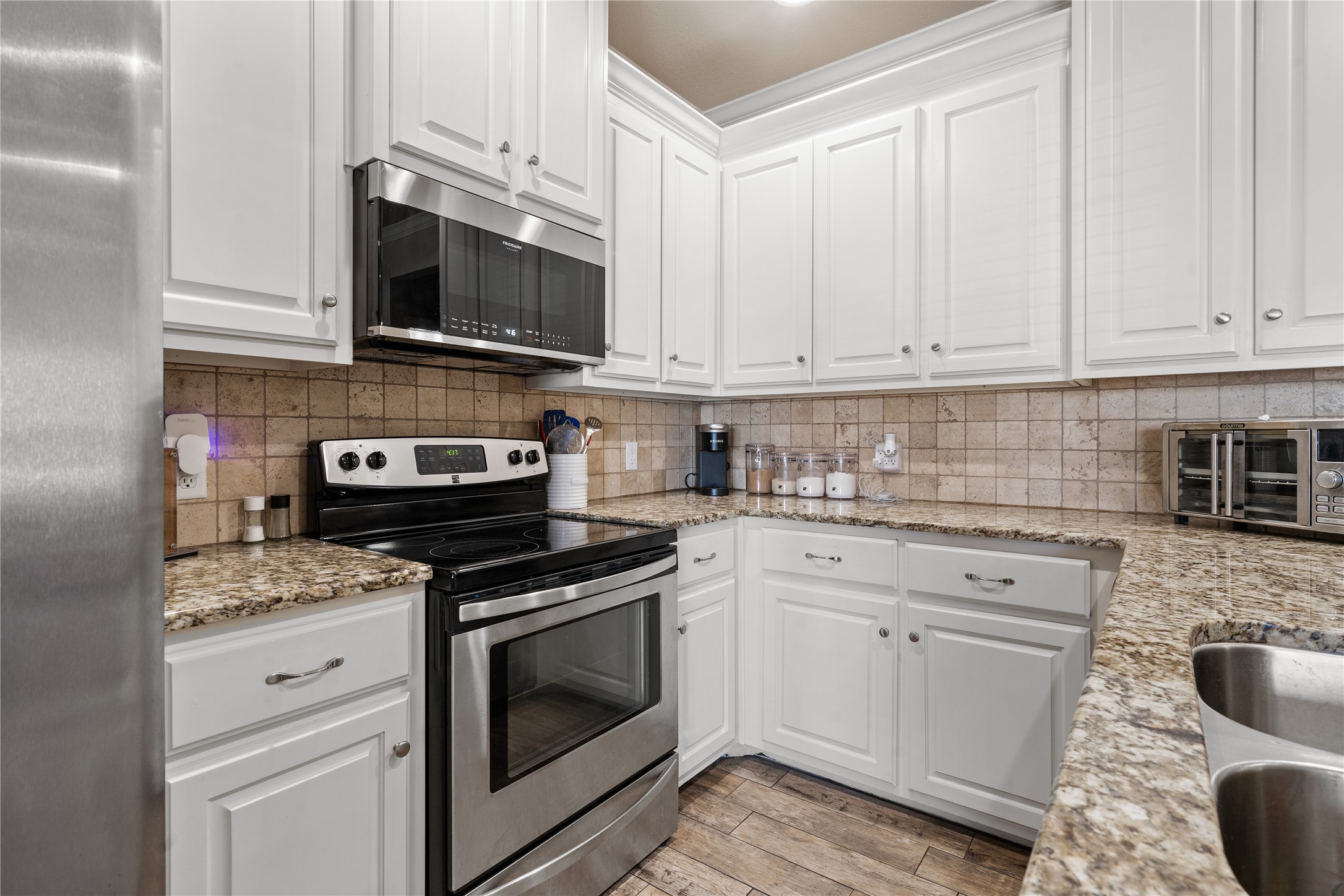 713 Park Street Mcgregor TX 76657