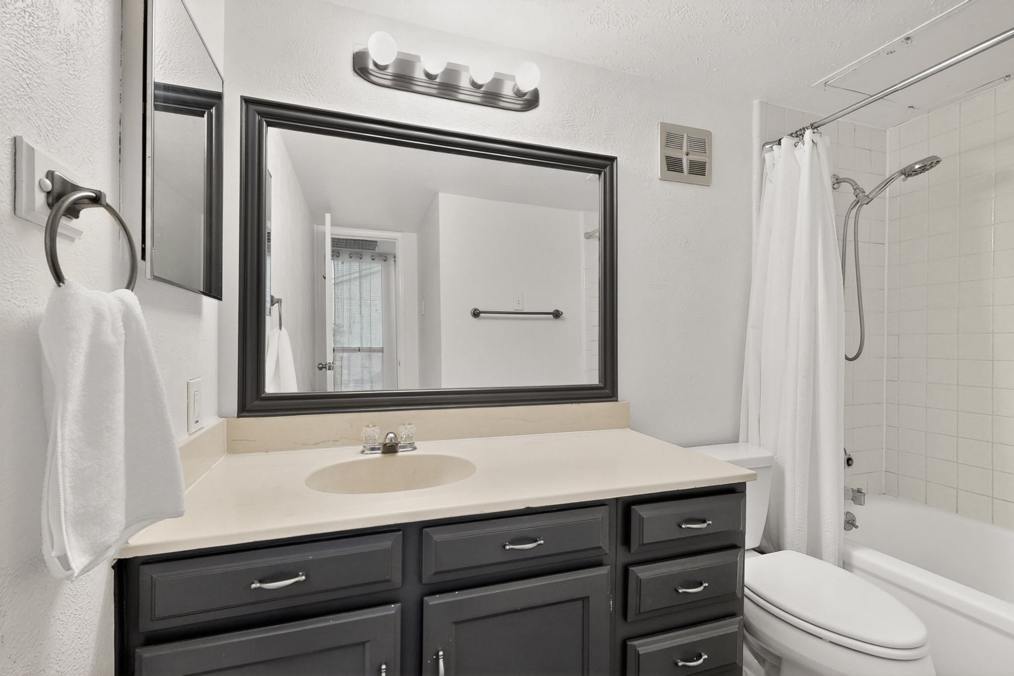 2208 Salem Drive Carrollton TX 75006