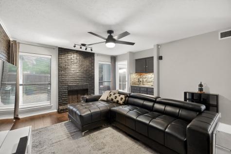2208 Salem Drive Carrollton TX 75006