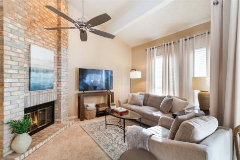 17490 Meandering Way Dallas TX 75252