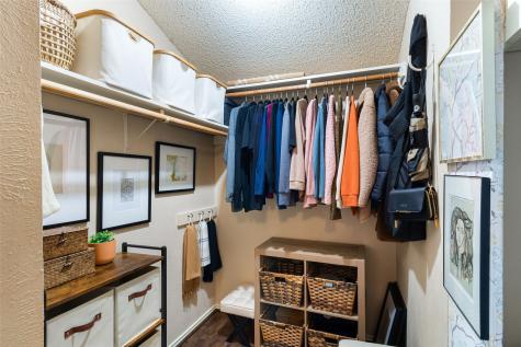 17490 Meandering Way Dallas TX 75252
