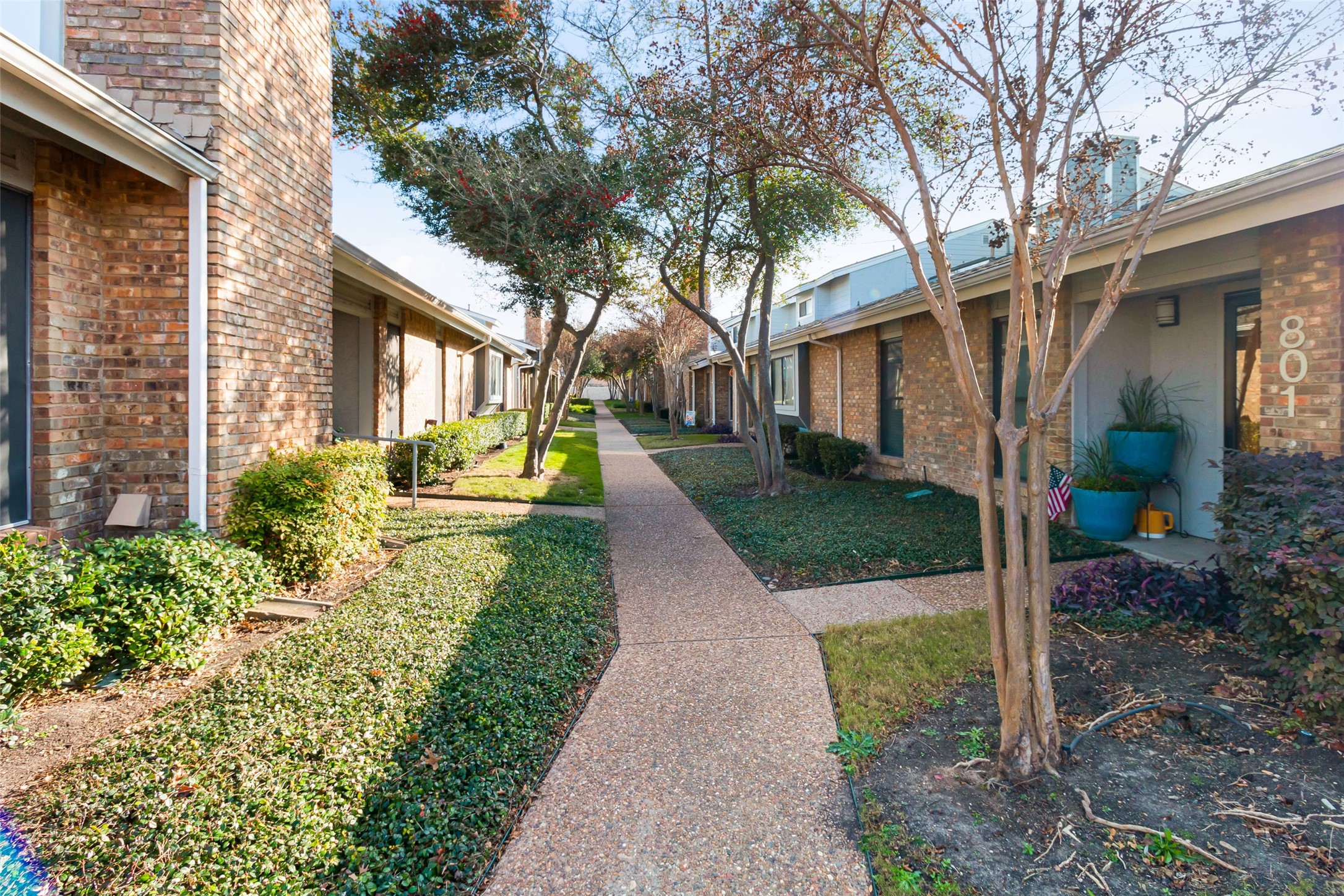 17490 Meandering Way Dallas TX 75252
