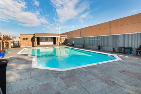17490 Meandering Way Dallas TX 75252