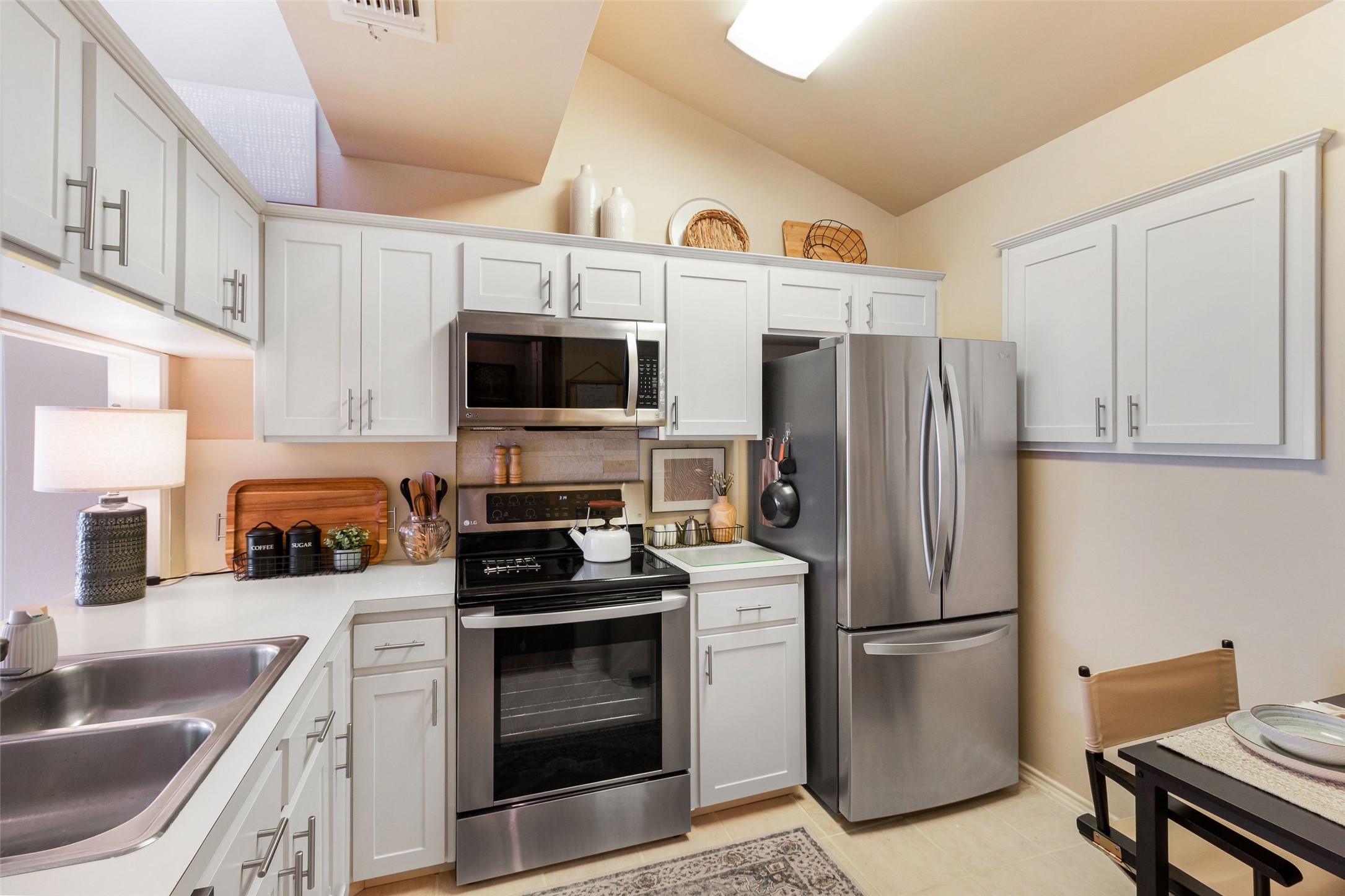17490 Meandering Way Dallas TX 75252