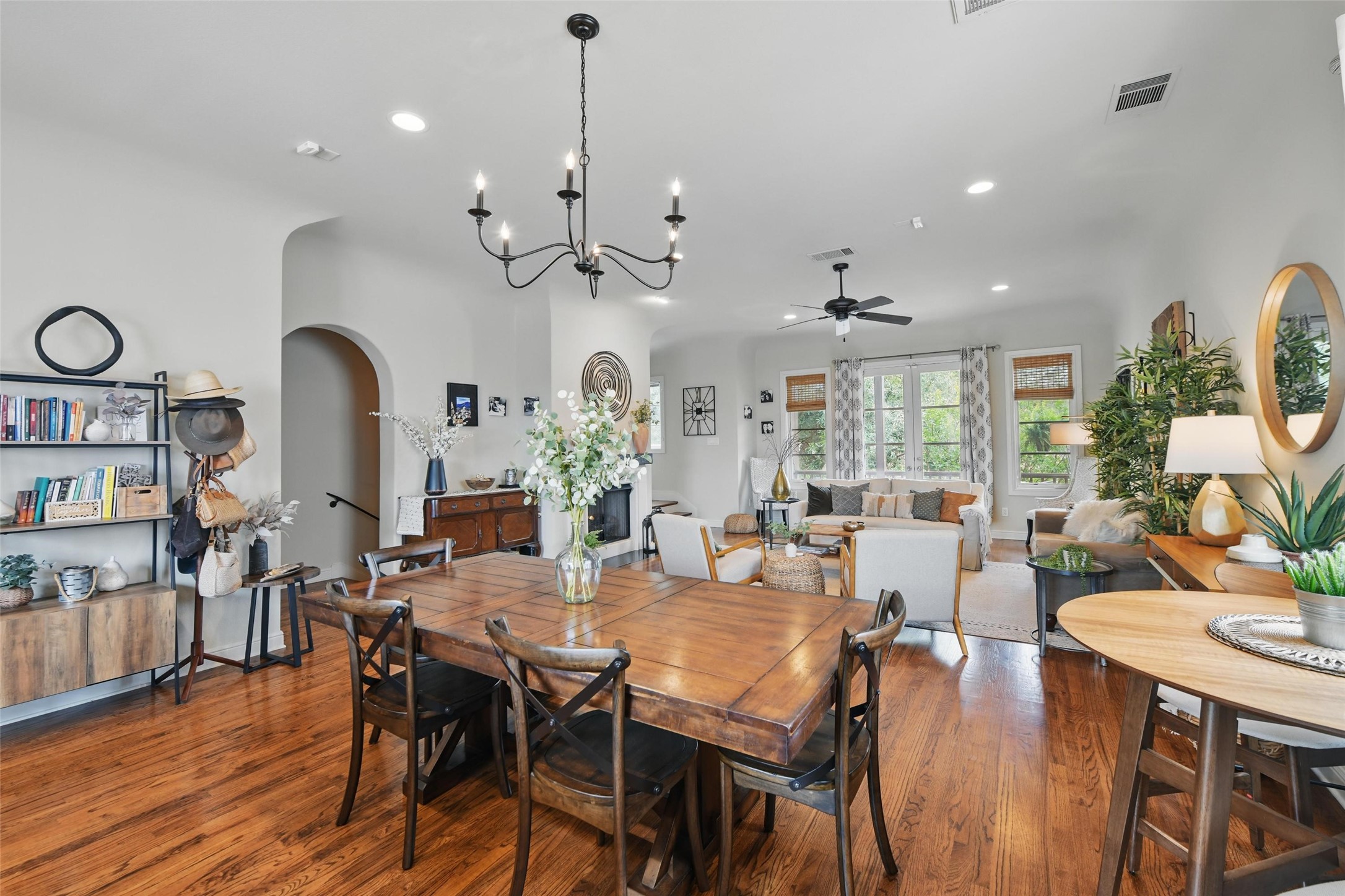 261 Casa Blanca Avenue Fort Worth TX 76107