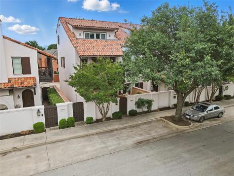 261 Casa Blanca Avenue Fort Worth TX 76107