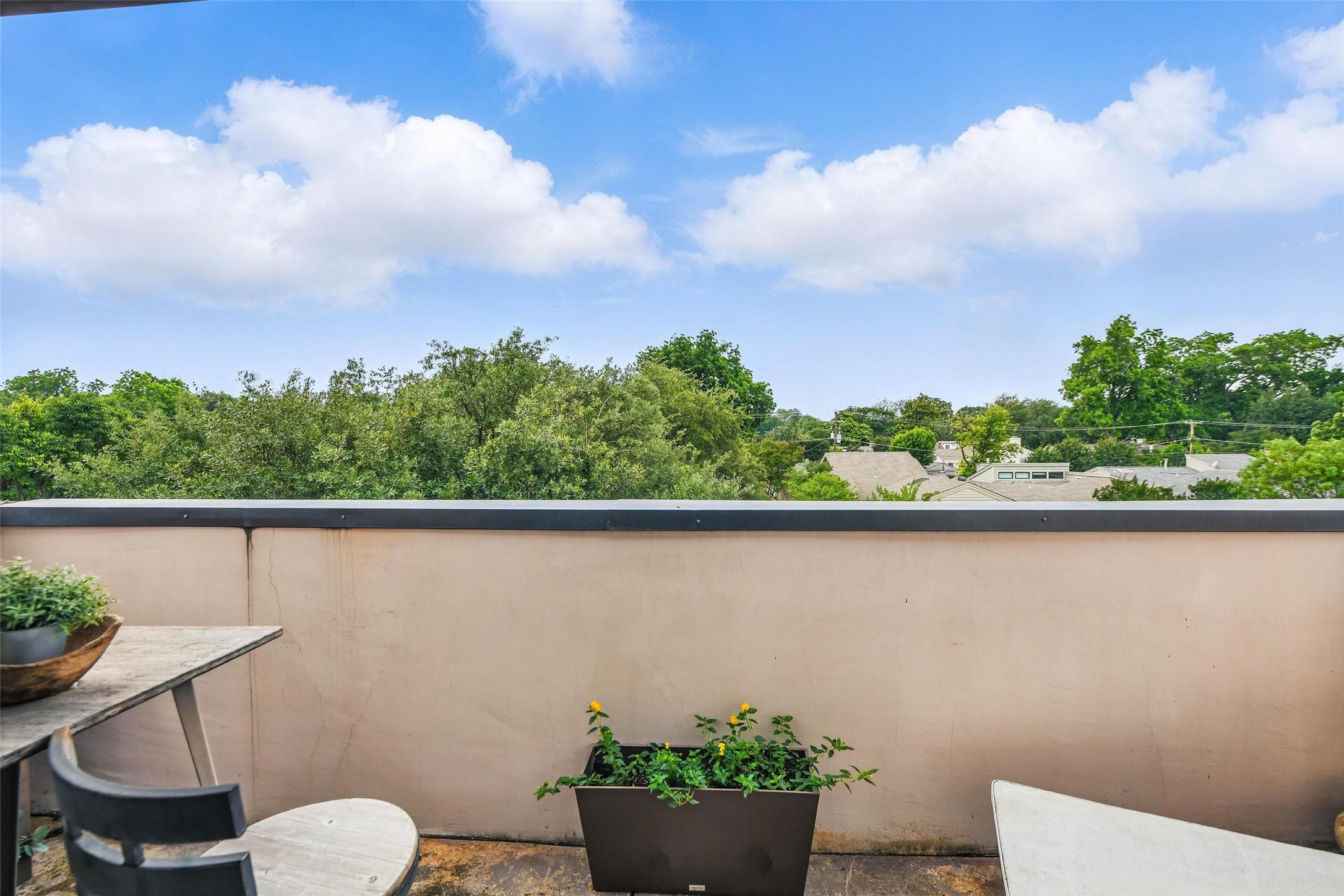 261 Casa Blanca Avenue Fort Worth TX 76107