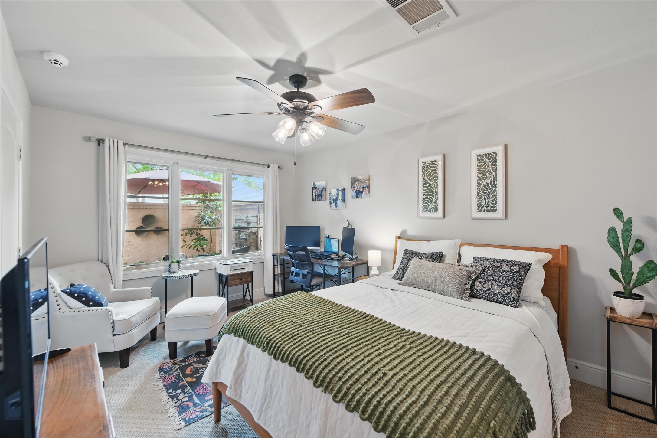 261 Casa Blanca Avenue Fort Worth TX 76107