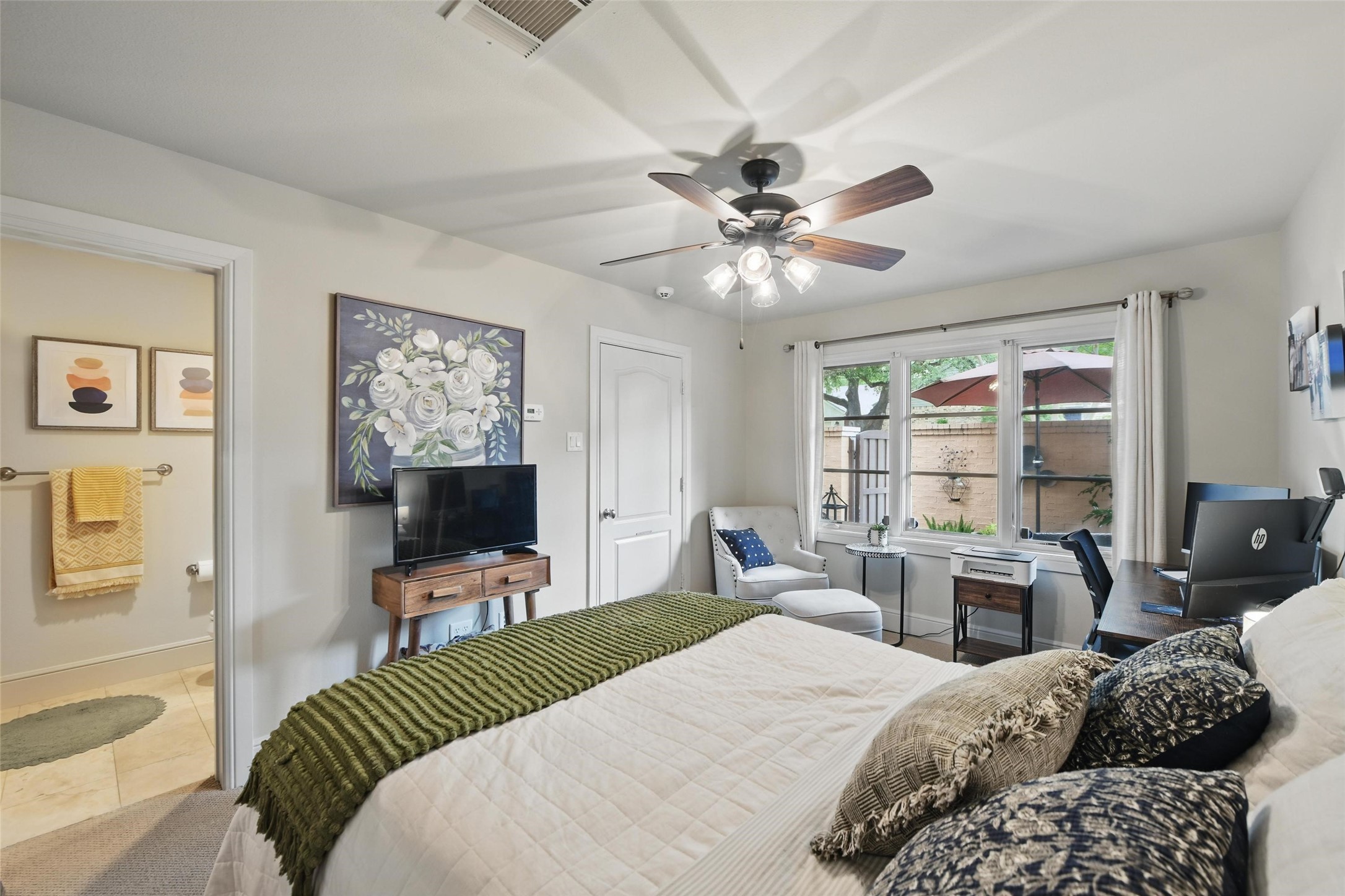 261 Casa Blanca Avenue Fort Worth TX 76107