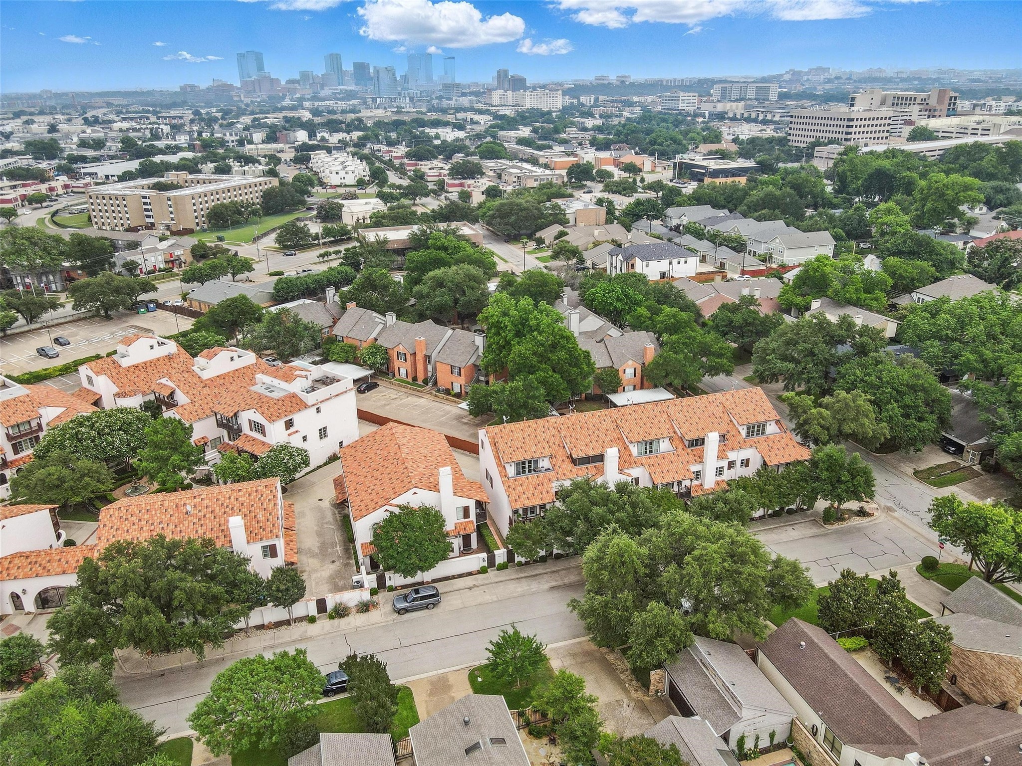 261 Casa Blanca Avenue Fort Worth TX 76107