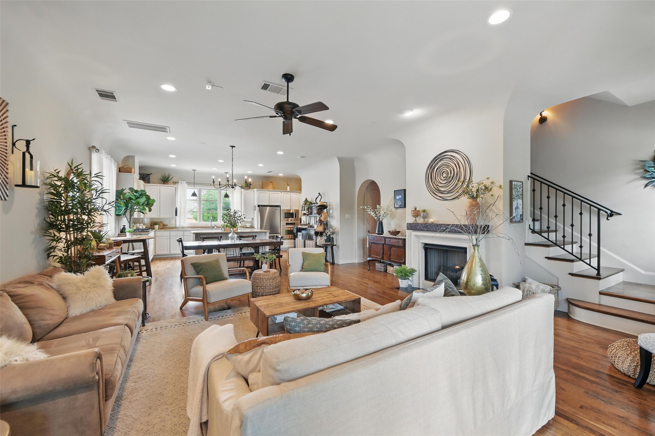 261 Casa Blanca Avenue Fort Worth TX 76107