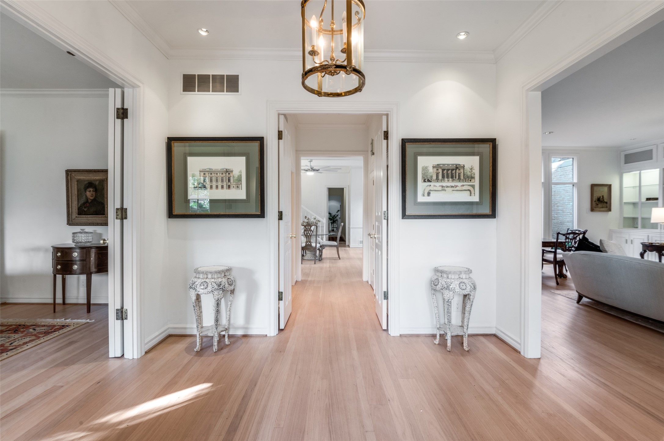5865 Farquhar Lane Dallas TX 75209