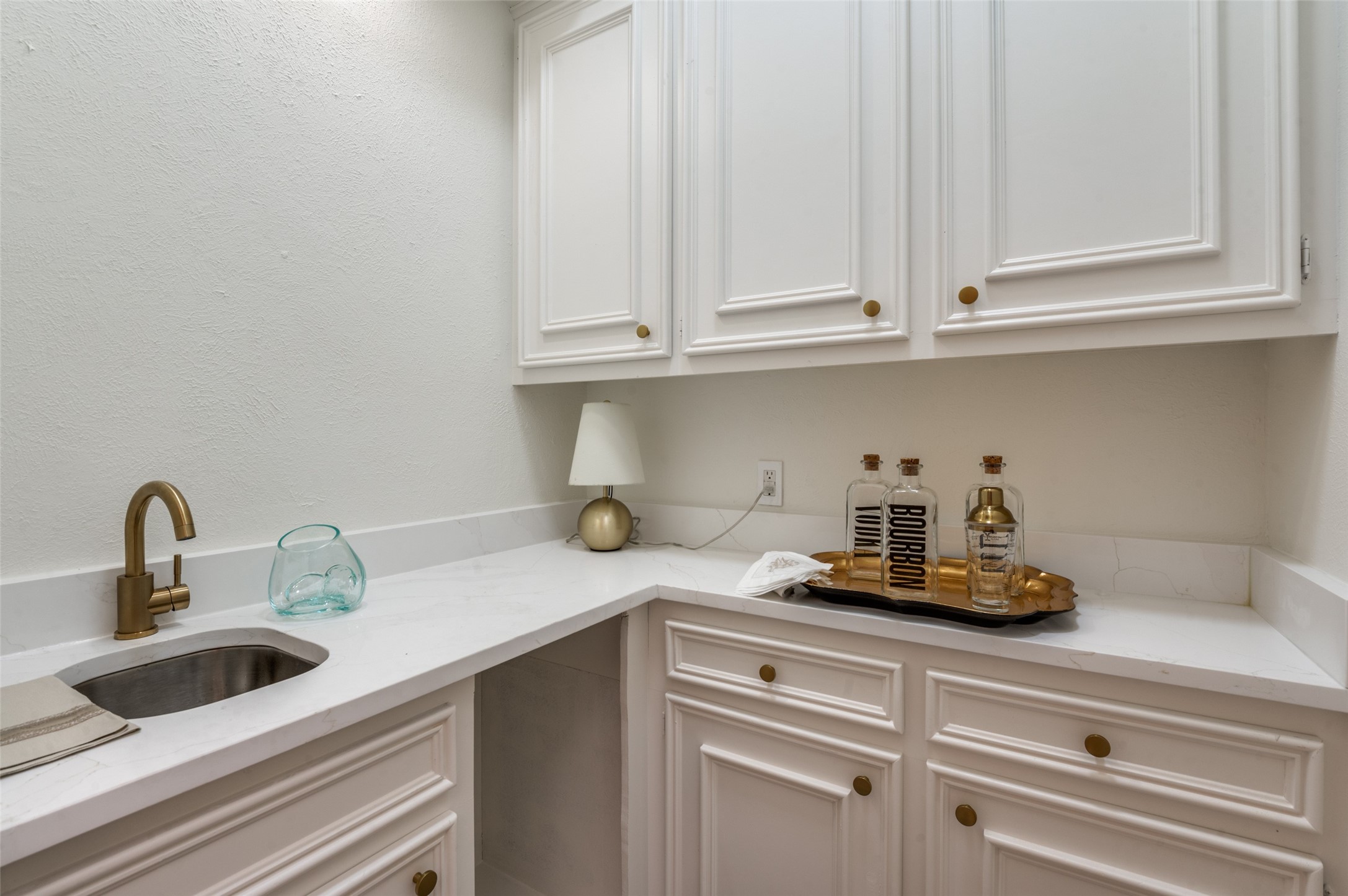 5865 Farquhar Lane Dallas TX 75209