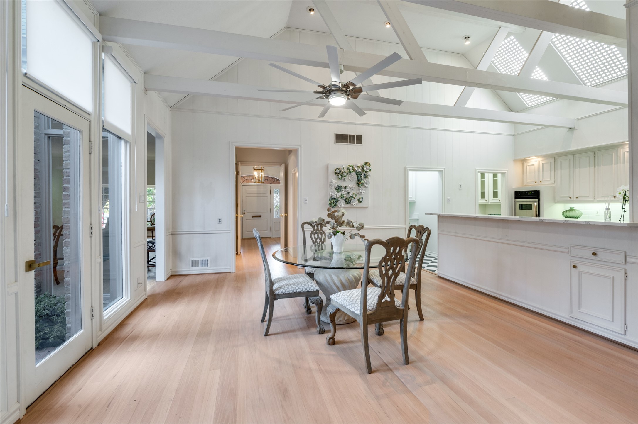 5865 Farquhar Lane Dallas TX 75209